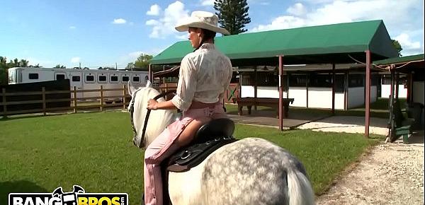  BANGBROS - Rachel Starr Rides That Horse Almost As Good As She Rides Cock